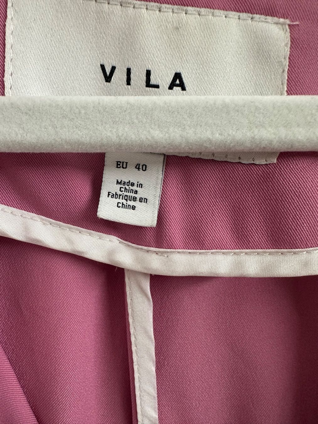 Vila Giacche: Damen Blazer VILA // Grösse 40 – Usato da Männedorf venduto da Topojasa 2