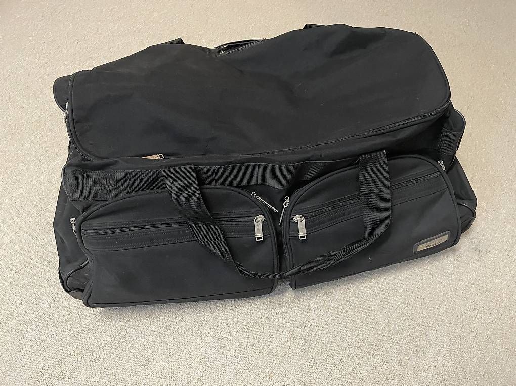 Valigie: Sac voyage grand  – Usato da corbeyrier venduto da Brocante72
