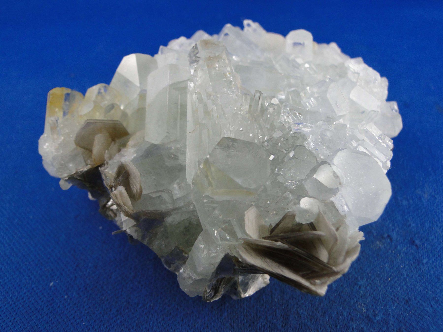 Minerali & Pietre curative: Aquamarin – Usato da Schinznach Bad venduto da Demerald 7