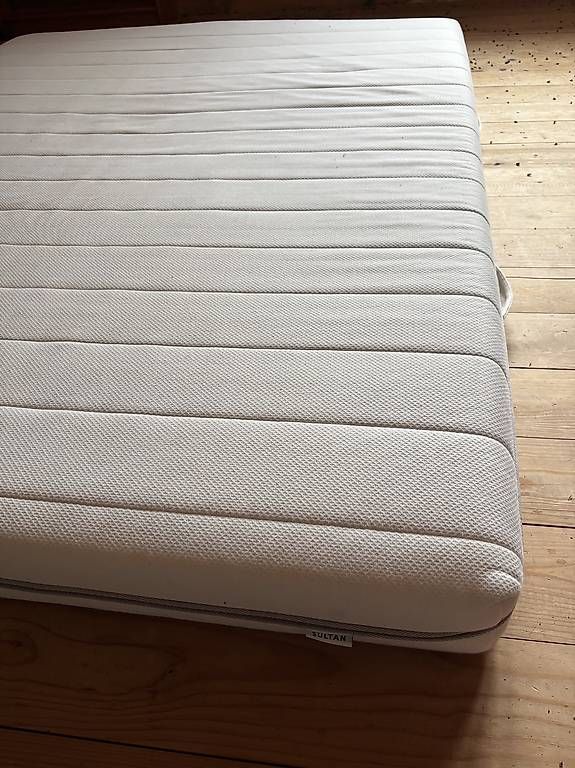 Matelas: Neuwertige Matratze – D'occasion à Stein par mungg_1 1