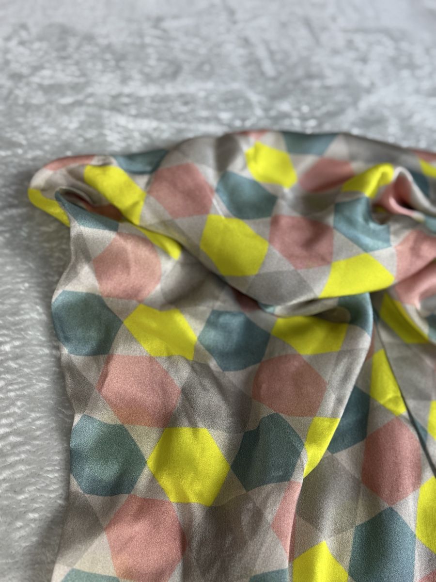 Foulard & Sciarpe: Seidenschal Fräulein Rosarot – Usato da Niederlenz venduto da Tanja-S 1