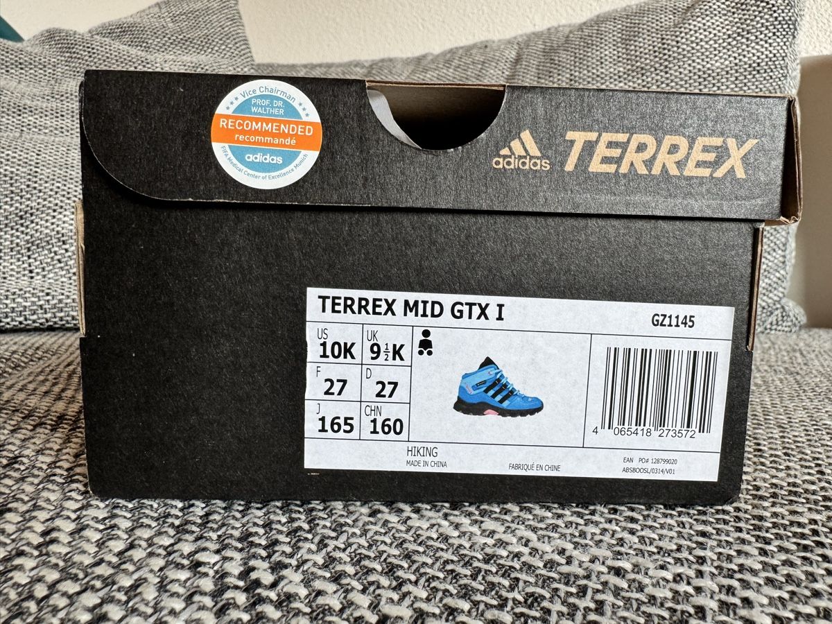 Adidas Scarpe per ragazzi: Adidas Terrex Trekkingschuhe Kinder Grösse 27 blau – Usato da Gommiswald venduto da Aloha.Spirit 9