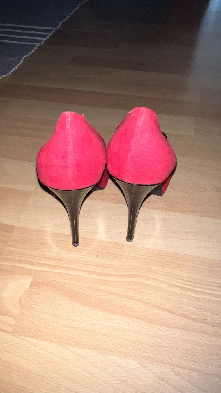 Scarpe da donna: • Elegante High Heels / Pumps • – Usato da Basel venduto da mendoza13 2