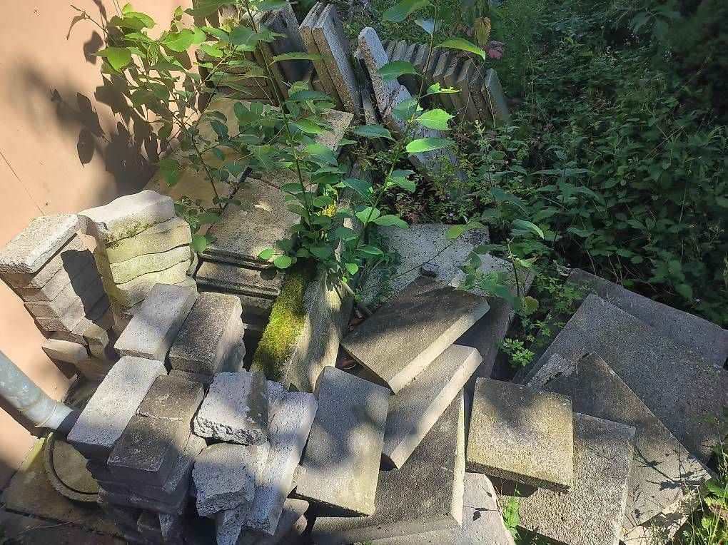 Rivestimenti per pavimenti: Gartenplatten in Diversen Grössen  – Usato da Vilters venduto da Lk99