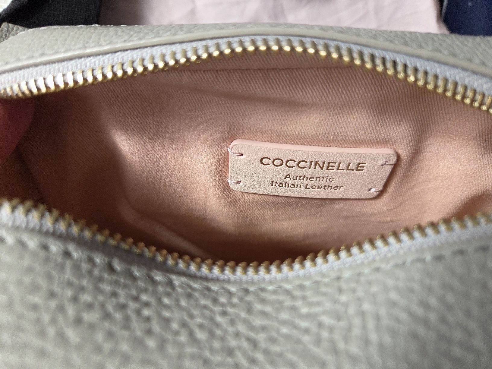 Coccinelle Borse da donna: Sac Coccinelle Tebe – Nuovo (secondo la descrizione) da La Chaux-de-Fonds venduto da Label001 1