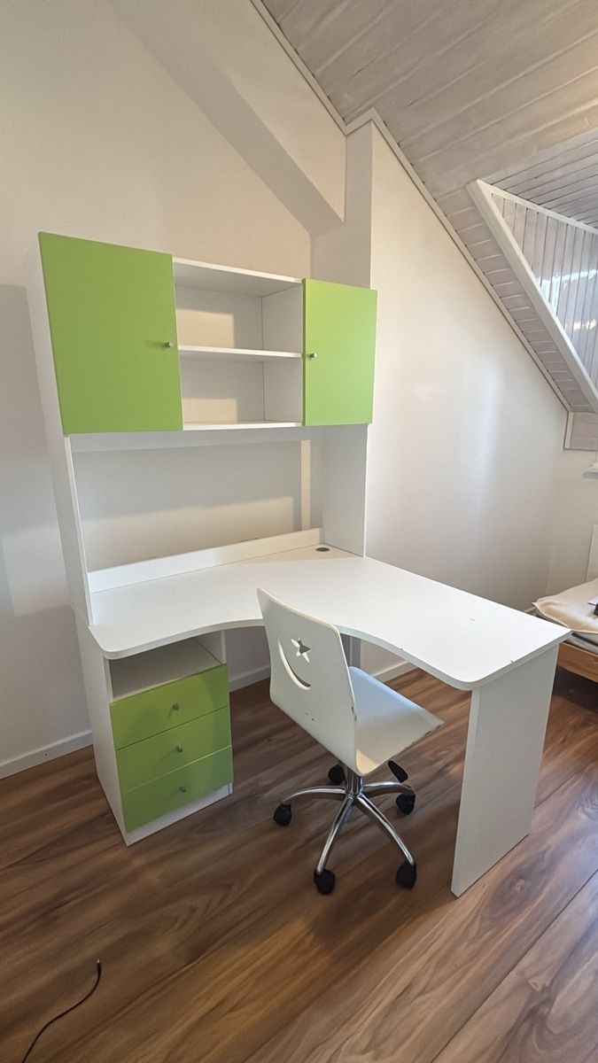 Scrivanie: FREE Bureau – Usato da Préverenges venduto da cga_pqn9 1