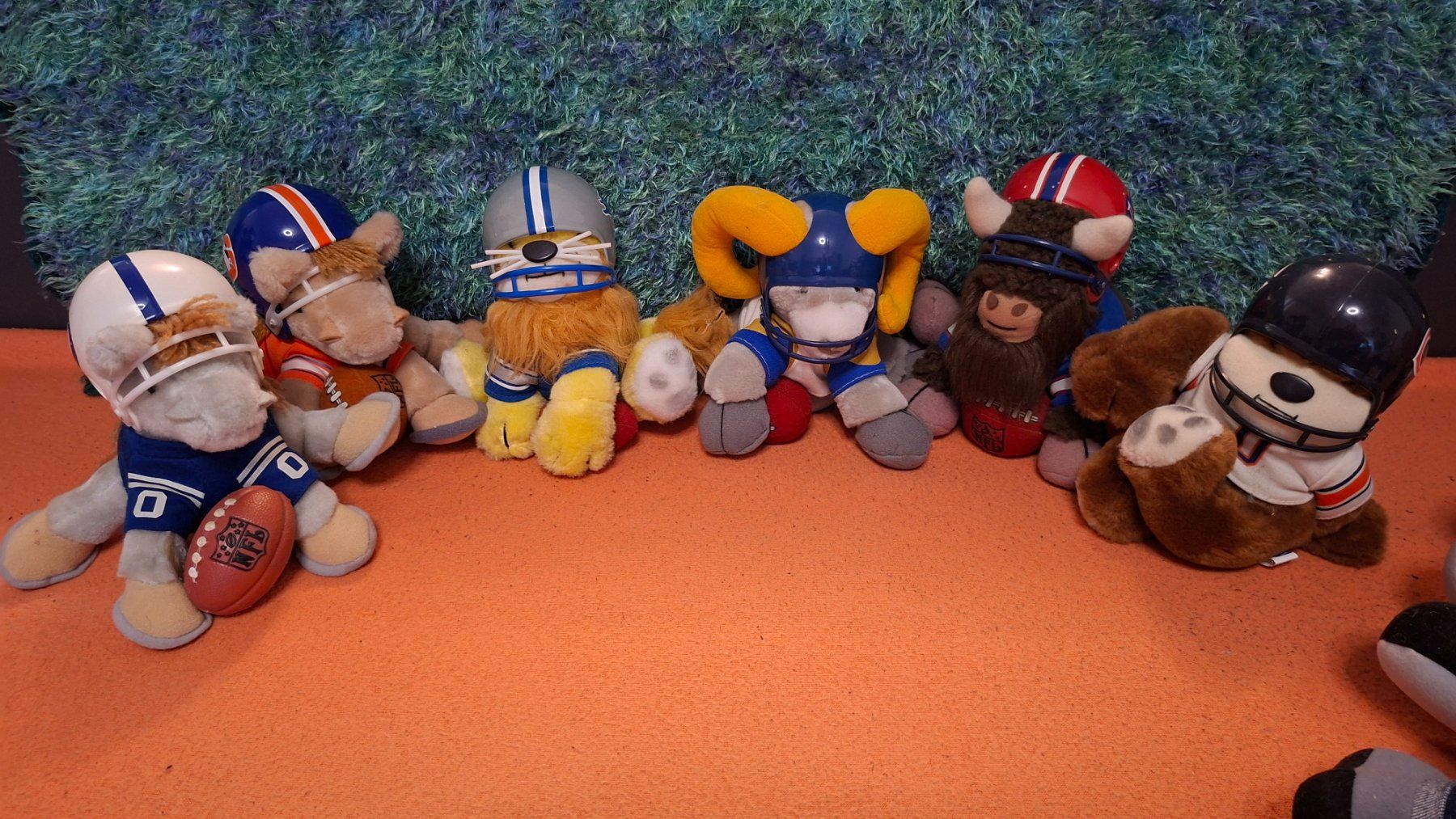 Statuette: NFL Maskottchen 1983 – Nuovo (secondo la descrizione) da Unterstammheim venduto da willikoyote72 4