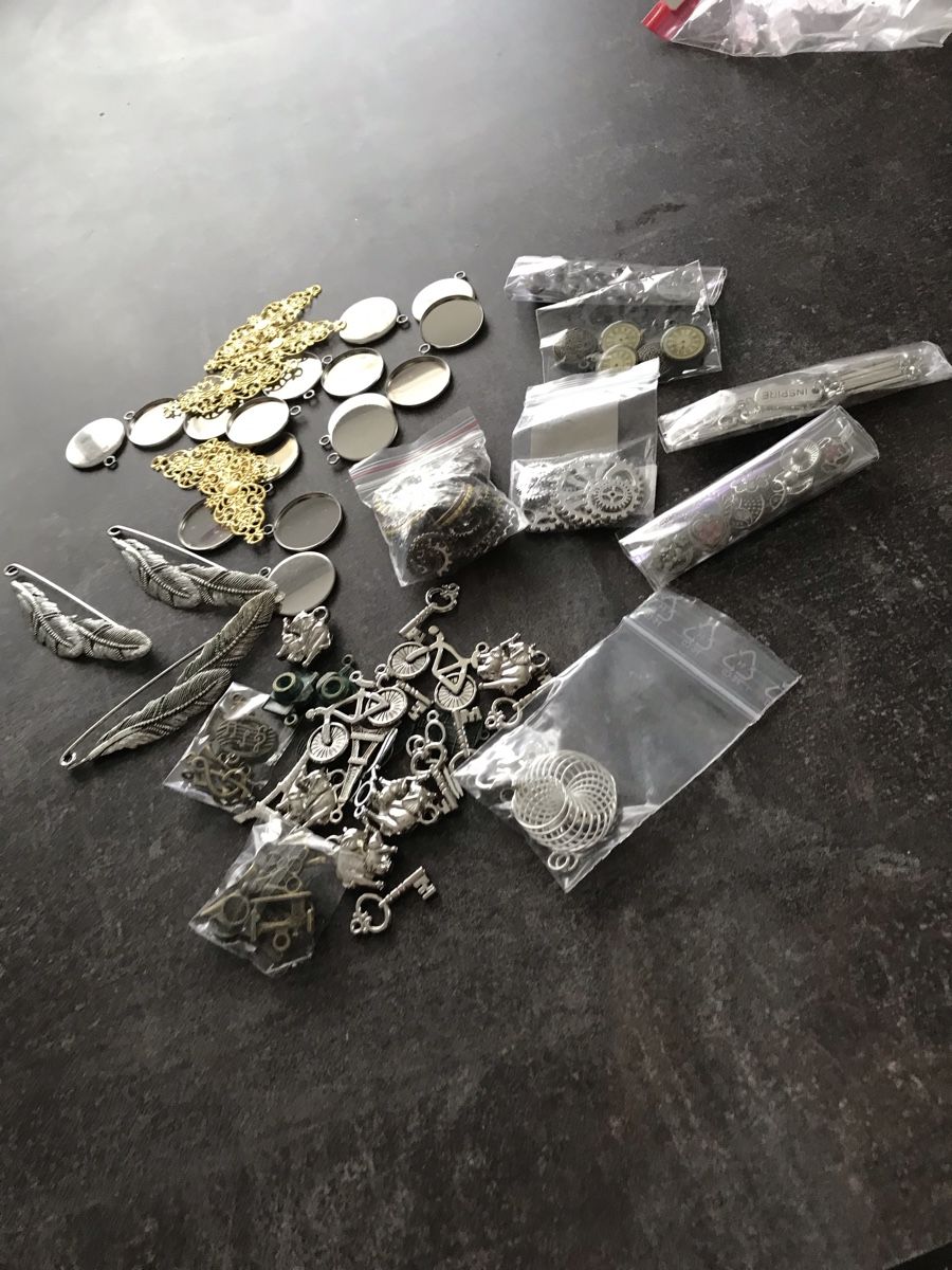 Kit bricolage: Verschiedenes zum basteln oder so..Lot neu – Nuovo e nell'imballaggio originale da Subingen venduto da Bea8 6