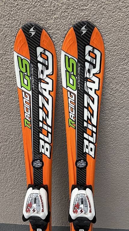 Sci: Skis Blizzard Racing Junior 100 cm avec fixations – Usato da Villarbeney venduto da edo_9xkh 1
