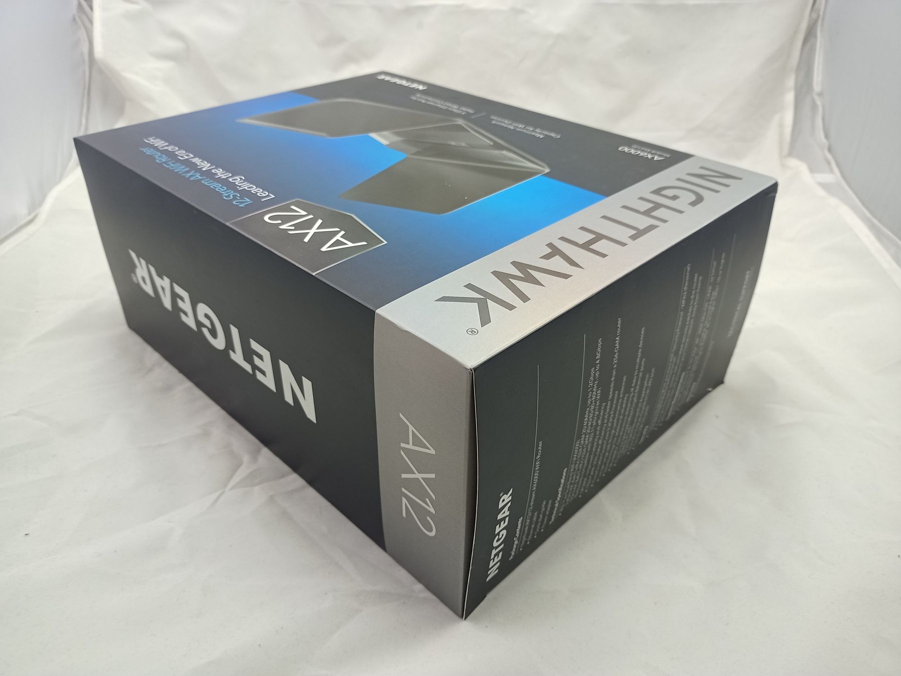 Modem & Router: Netgear RAX120 WLAN Router mit OVP – Usato da Buchs AG venduto da SellAndBuyX 1