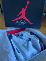 Jordan 4 Retro Midnight Navy (39 ou 6.5Y)