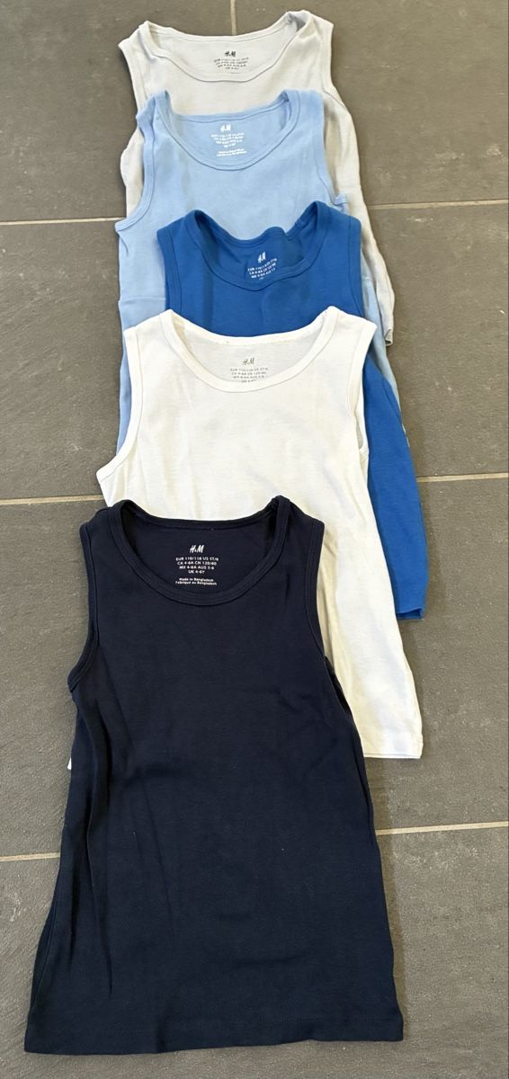 H&M Biancheria intima: Kinder Unterhemden Gr. 110/116 – Usato da Algetshausen venduto da Carrhard