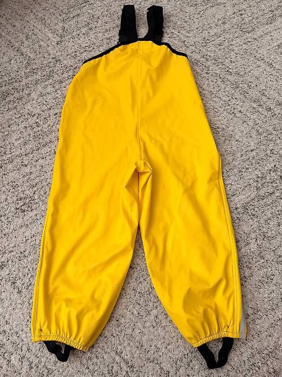 Giacche & Cappotti: Reima Regenjacke & Regenhose Grösse 104 – Usato da Siebnen venduto da mimaruoss