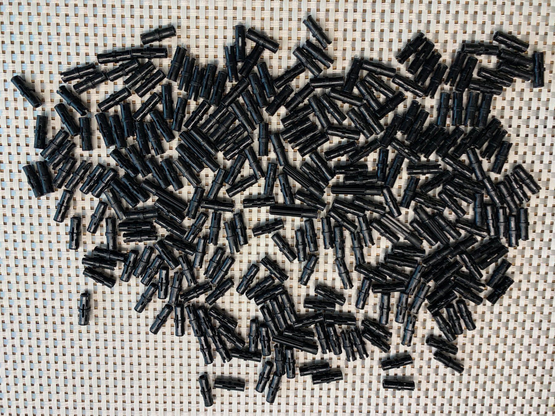 Lego Giocattoli: Lego Technik schwarze Pins Stecker 42070 – Usato da Buochs venduto da Techtelmechtel