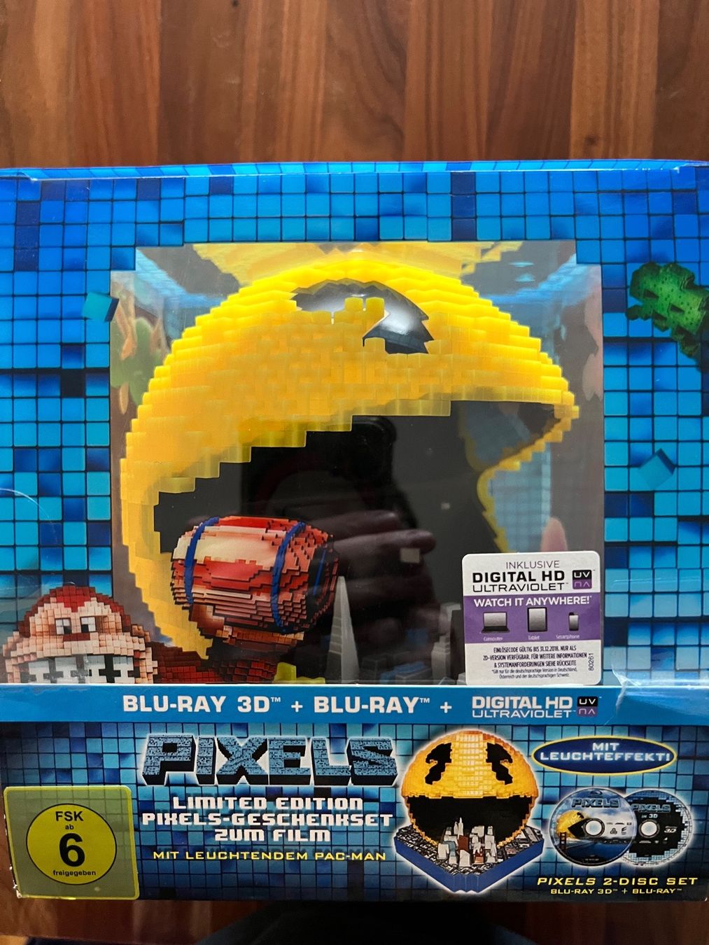 Tutti i DVDs: Pixels Limited Edition Blu Ray NEU – Nuovo e nell'imballaggio originale da Dübendorf venduto da CellarSeller