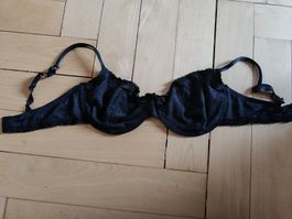 Schöner, schwarzer H&M Bügel BH, Grösse 80D