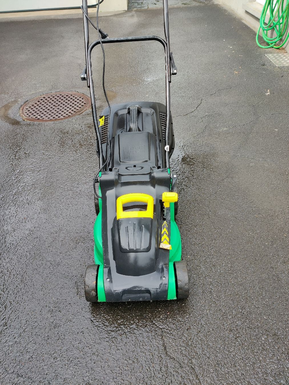 Tagliaerba: zu verkaufen Elektrischer Rasenmäher – Usato da Engi venduto da Dies01
