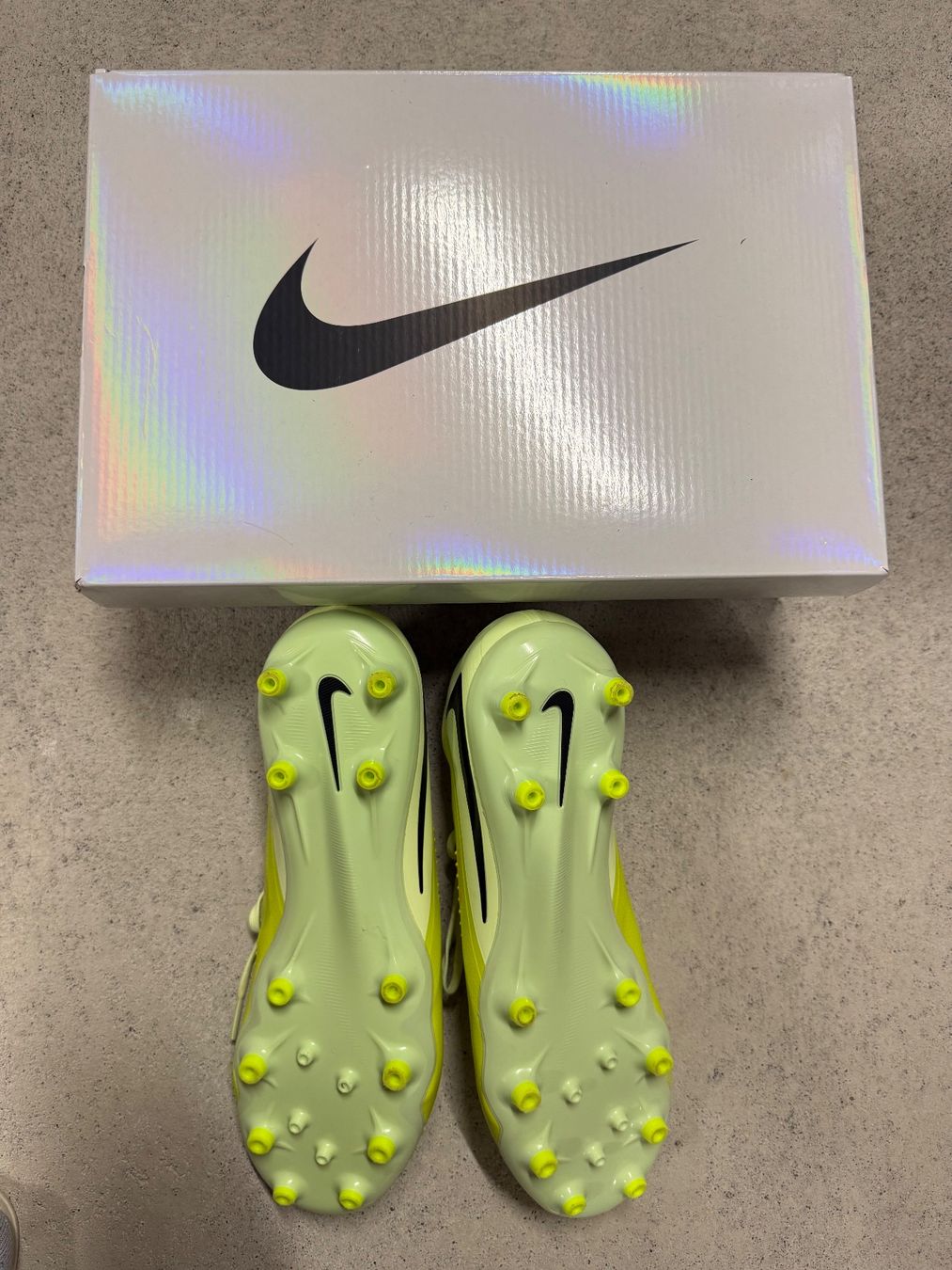 Nike Scarpe da uomo: Nike phantom 6 Low Pro AG – Usato da Embrach venduto da Trendy24 2