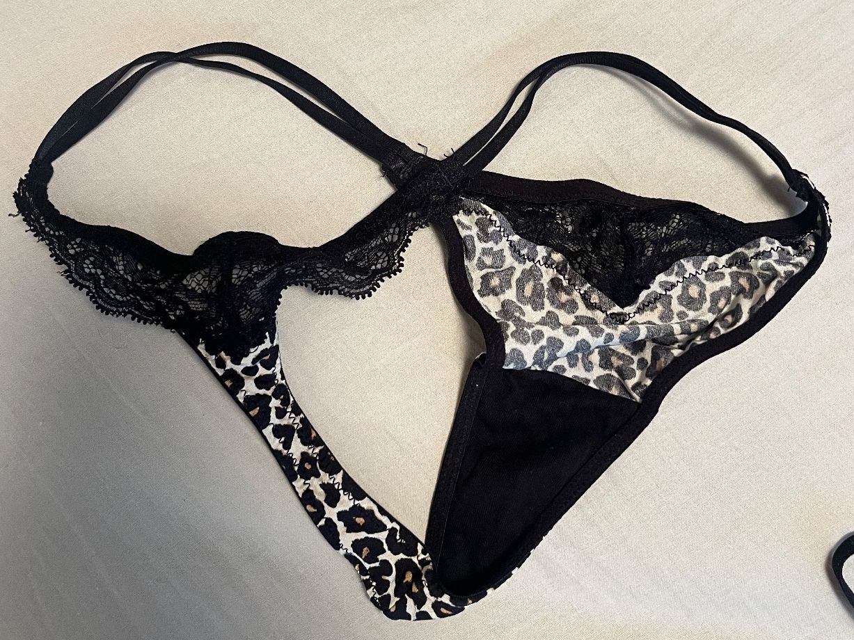 Sonstige Unterwäsche: String Tanga in Leopard Muster & schwarzer Spitze, Grösse S – Neu (gemäss Beschreibung) aus Lugano von sweetyd84 1