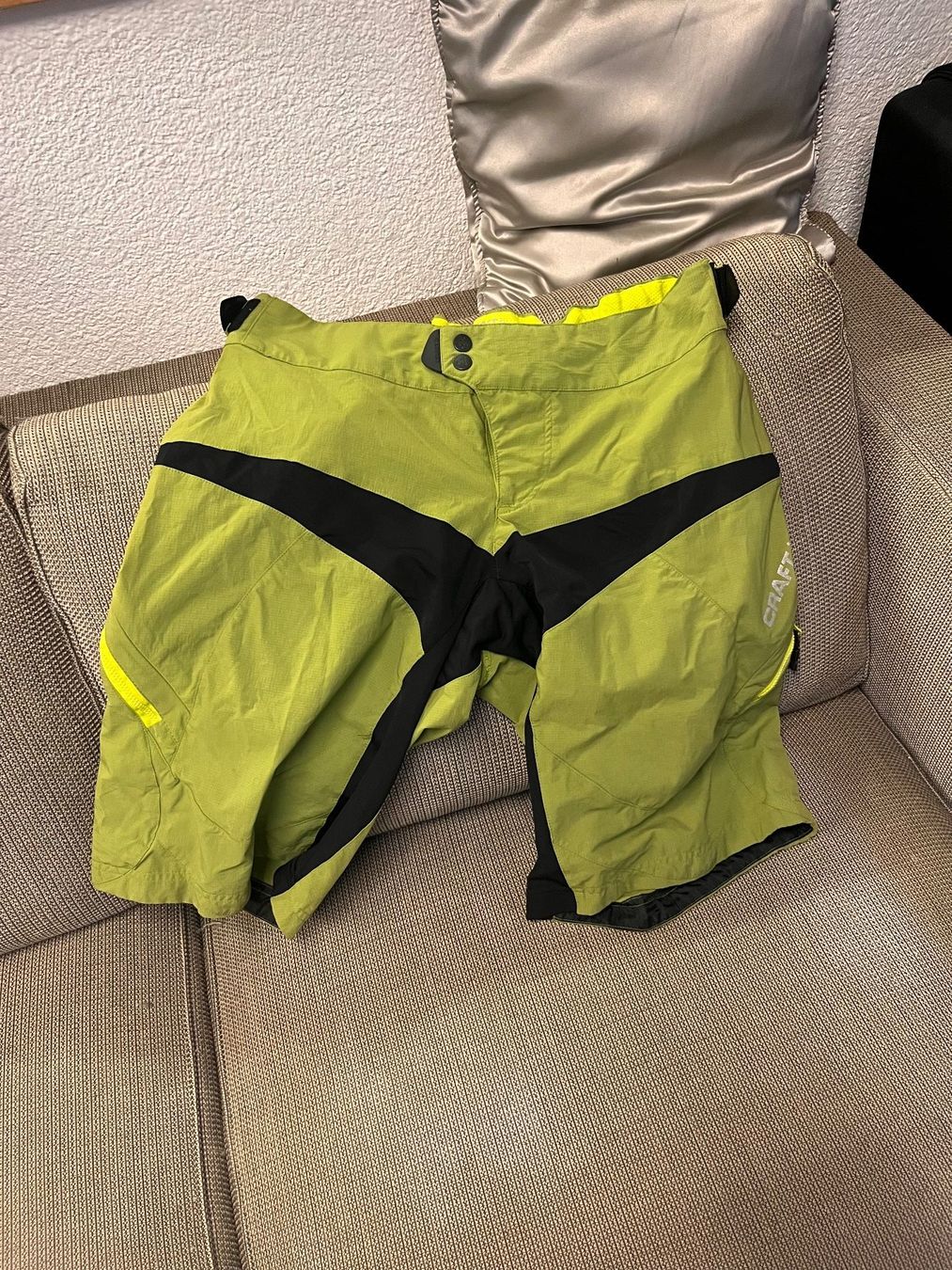Craft Pantaloni: Craft pantaloncini  Short  Mtb – Usato da Cadenazzo venduto da Supermikidj