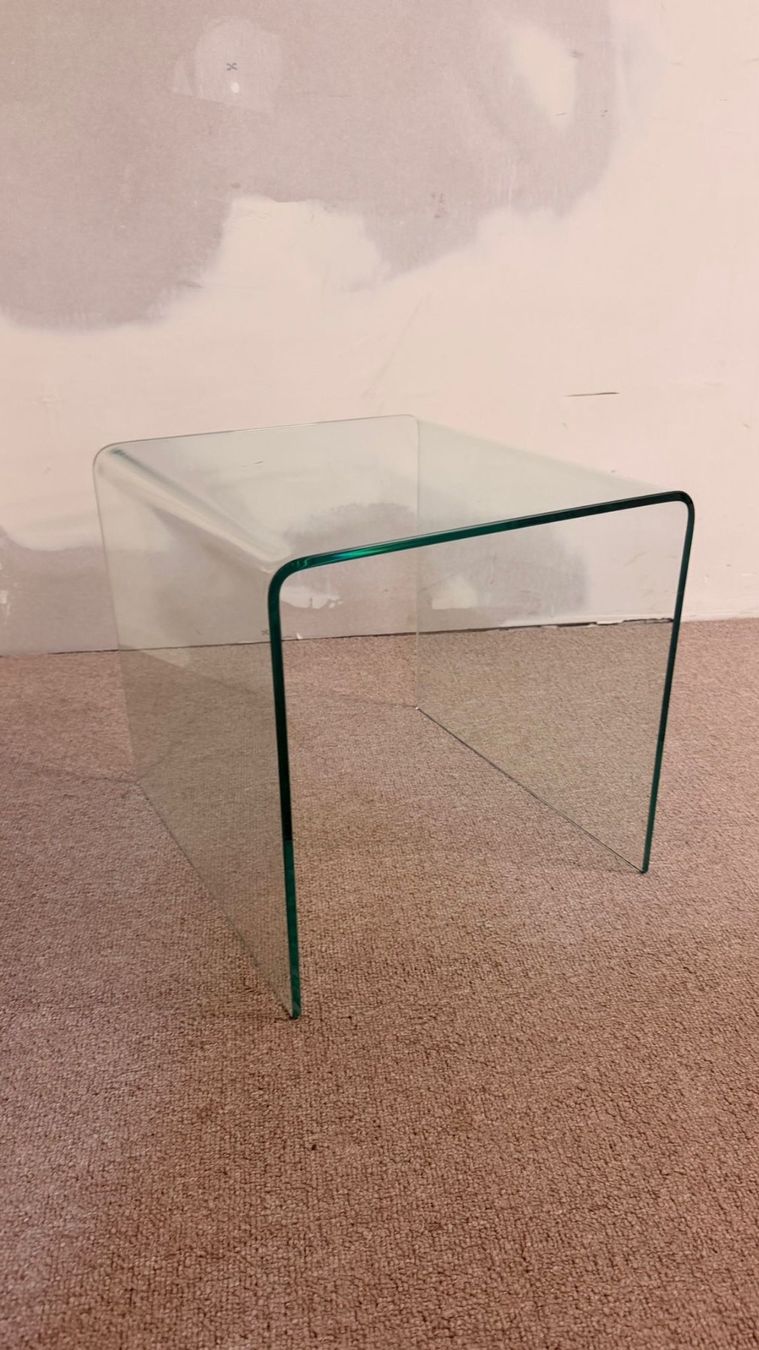 Comodini: Moderner Beistelltisch aus gebogenem Sicherheitsglas – Usato da Rickenbach ZH venduto da Der-Insider 3