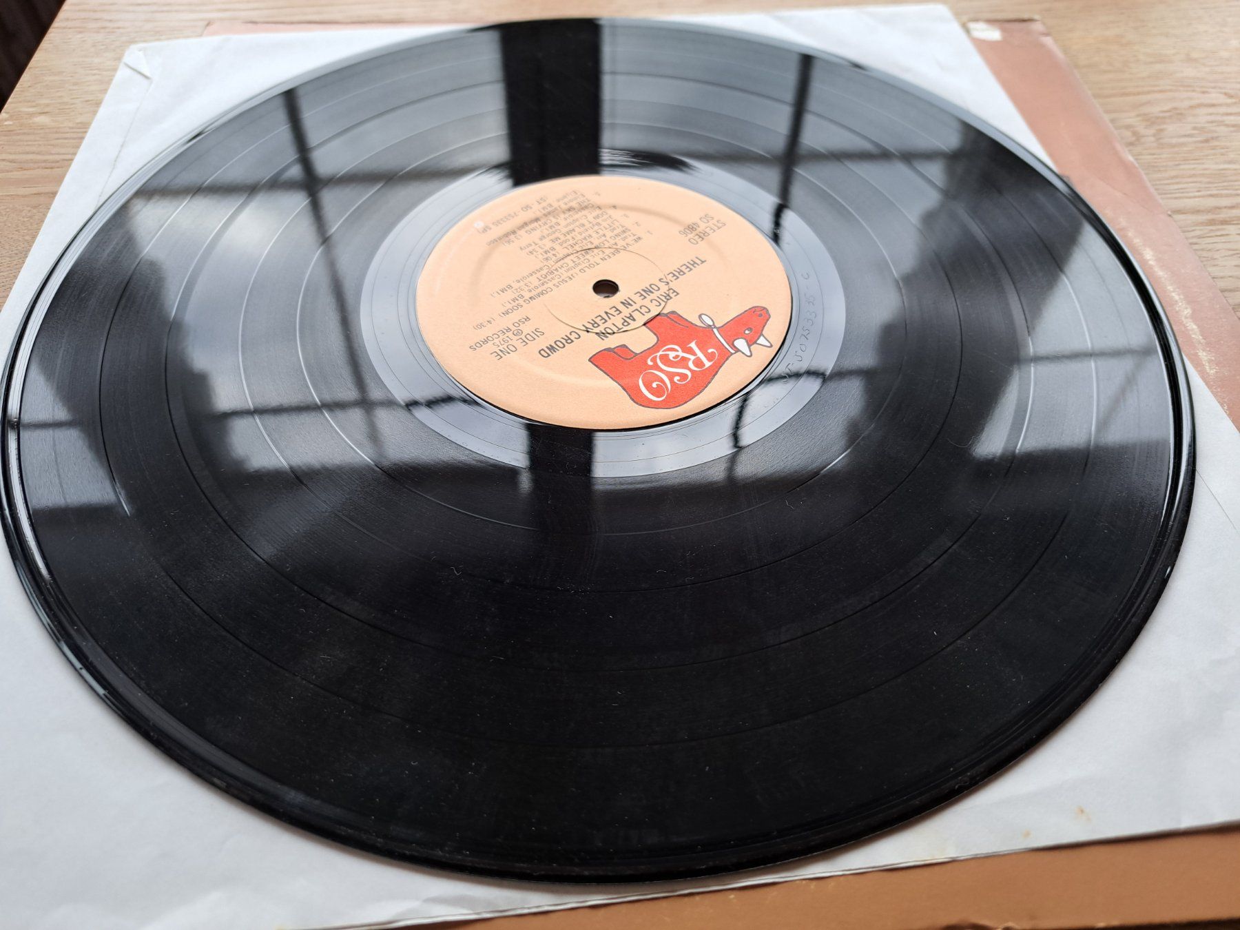 Vinyles: Eric Clapton - There's one in every crowd – D'occasion à Meggen par Ricardokoch 2