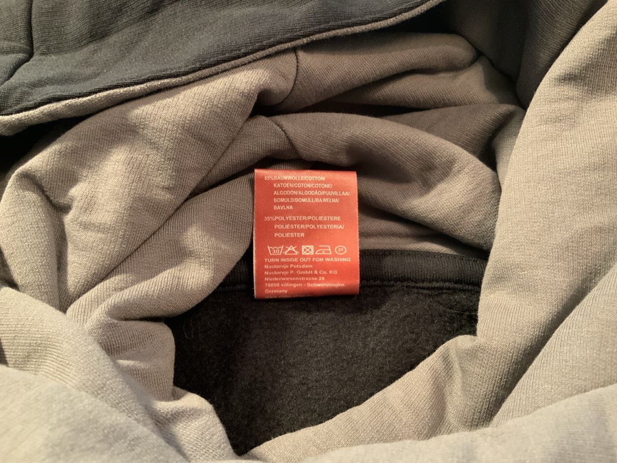 Maglioni & Felpe: Kapuzenpullover, HALLOWEEN, sehr COOL & KUSCHELIG – Usato da Stäfa venduto da sit_6wzd 5