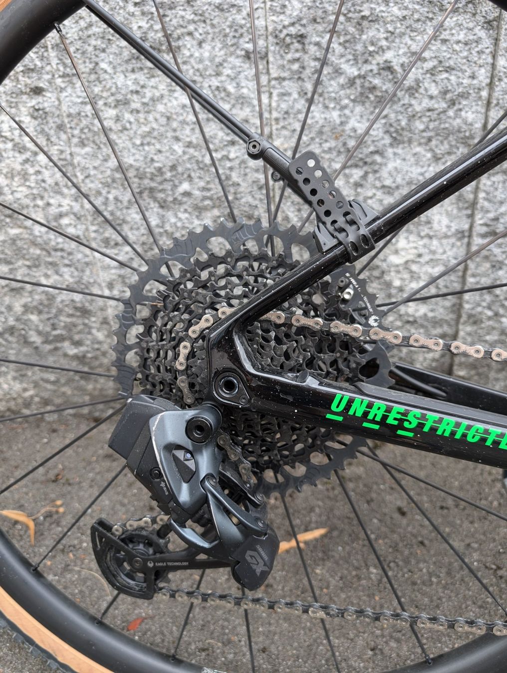 BMC Biciclette: BMC URS 01 FOUR 2023, Grösse M – Usato da Seon venduto da phi_v98q 9
