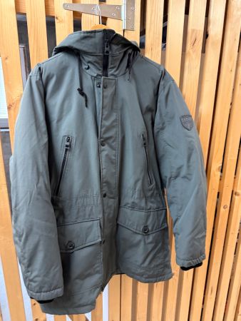 Winterjacke L Guess