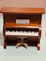 Miniatur Klavier mit Hocker, Holz, wahrsch. Reutter