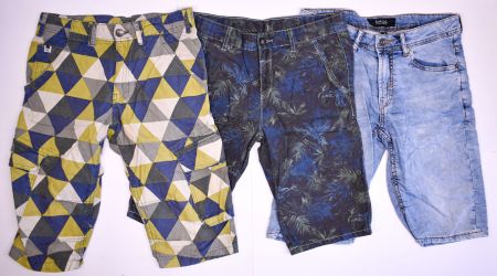 kurze Hosen / Sommerhosen Kinder Jungen Kleiderpaket 3 Stk.