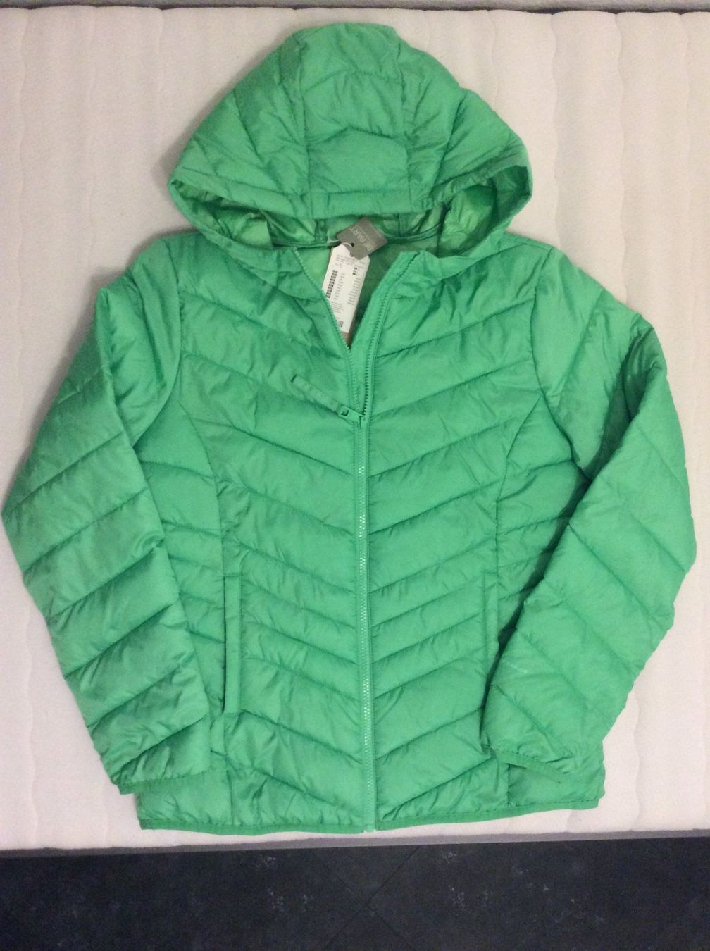 Tom Tailor Giacche: Steppjacke mit Kapuze von Tom Tailor Denim Gr. L – Nuovo e nell'imballaggio originale da Riehen venduto da apo_n7lm 2