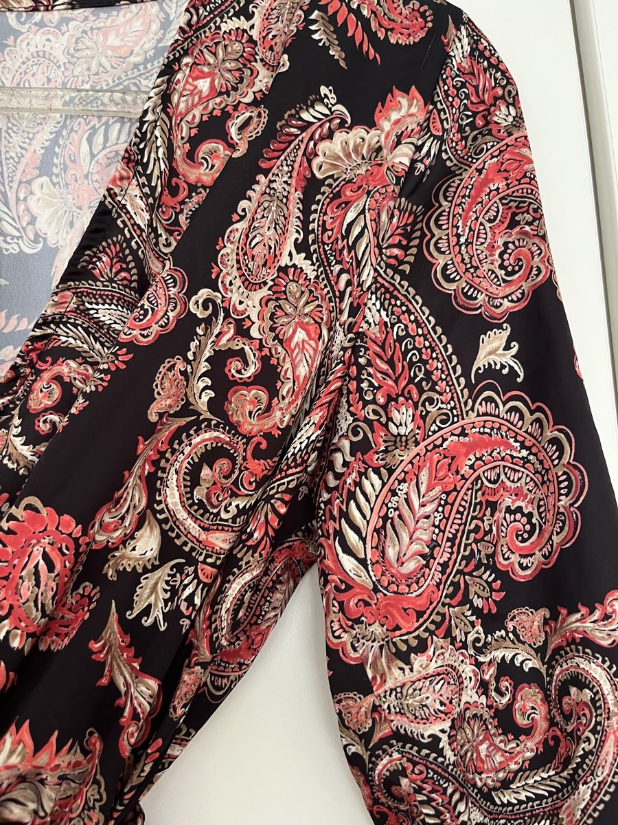 Zebra Vestiti: Minikleid Schwarz/Rot/Weiss Grösse M – Usato da Oberrieden venduto da sha_kzs8 1