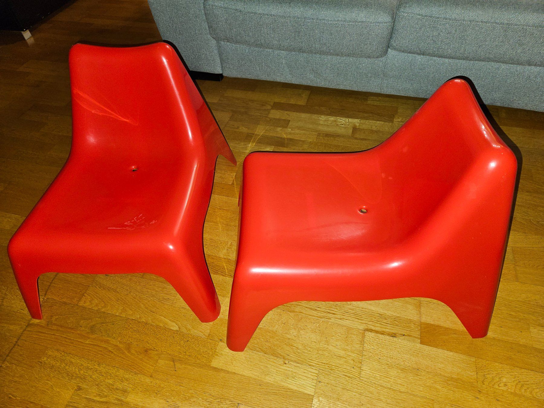 Ikea Stühle: 2 chaises enfant – Gebraucht aus Villars-sur-Glane von Bolinot 1