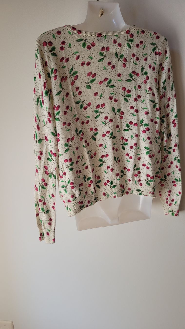 H&M Giacche: Damen liebling Strickjacke Kirschenmuster Grösse M – Usato da Horgenberg venduto da Klatschmohnmaria 2