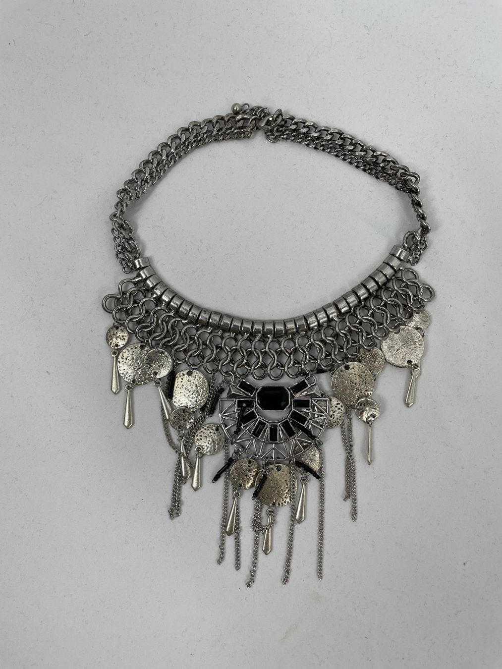 Catenine: Collier fantaisie argenté/ noir – Usato da Lausanne venduto da PlusValue_Lausanne 1
