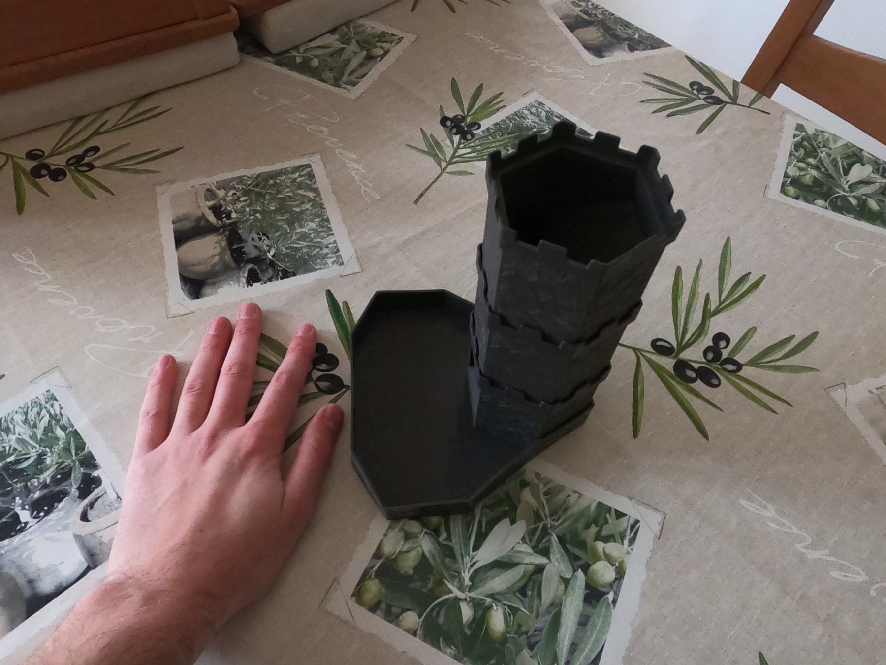 Spiele: Dice Tower / Würfelturm – Gebraucht aus Zürich von rob_sq8s 4