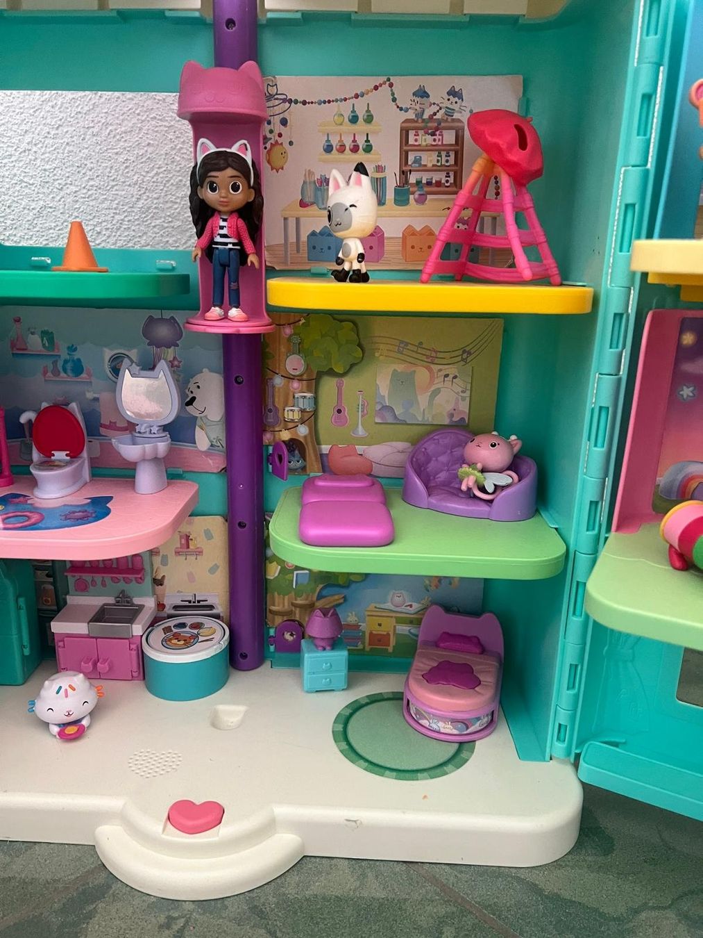 Case e mobili per bambole: Gabbys Dollhouse – Usato da Veltheim AG venduto da ngc_xg6n 7