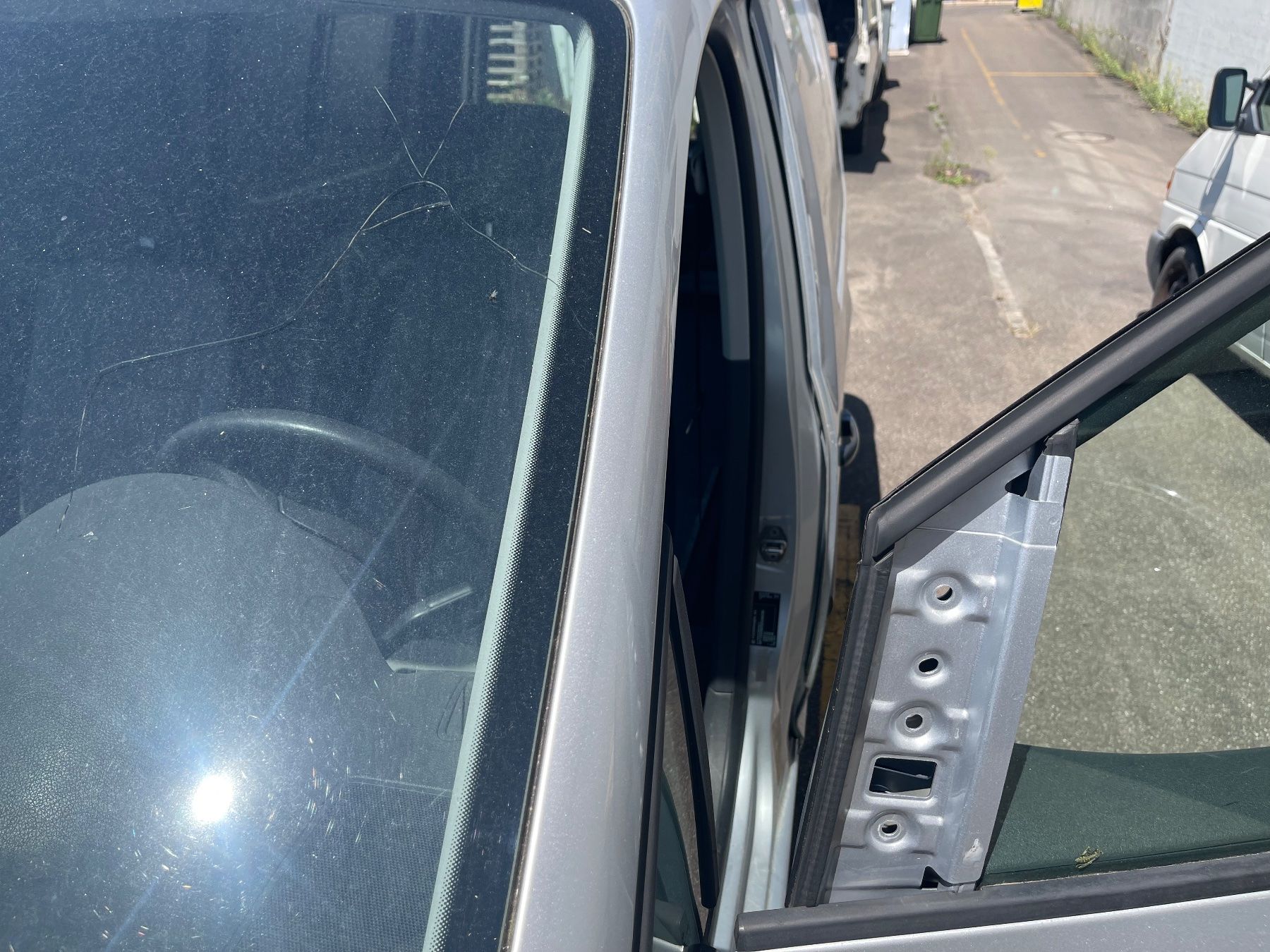 VW Nutzfahrzeuge: VW Caddy Maxi 4Motion – Gebraucht aus Winterthur von CamperBau 6