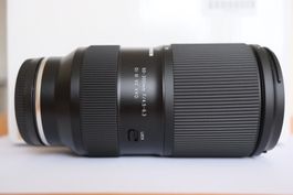 Tamron 50-300mm F4.5-6.3 Di III VC VXD Objektiv