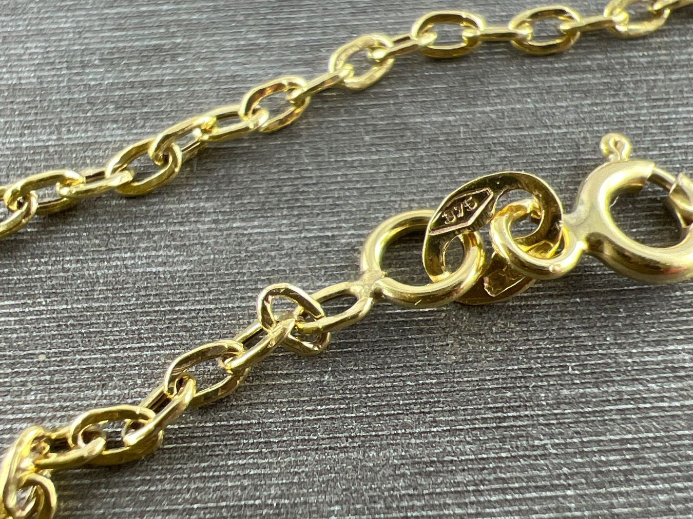 Armbänder & -reifen: Armkette 375 Gold – Gebraucht aus Niederuzwil von leo_8857 1