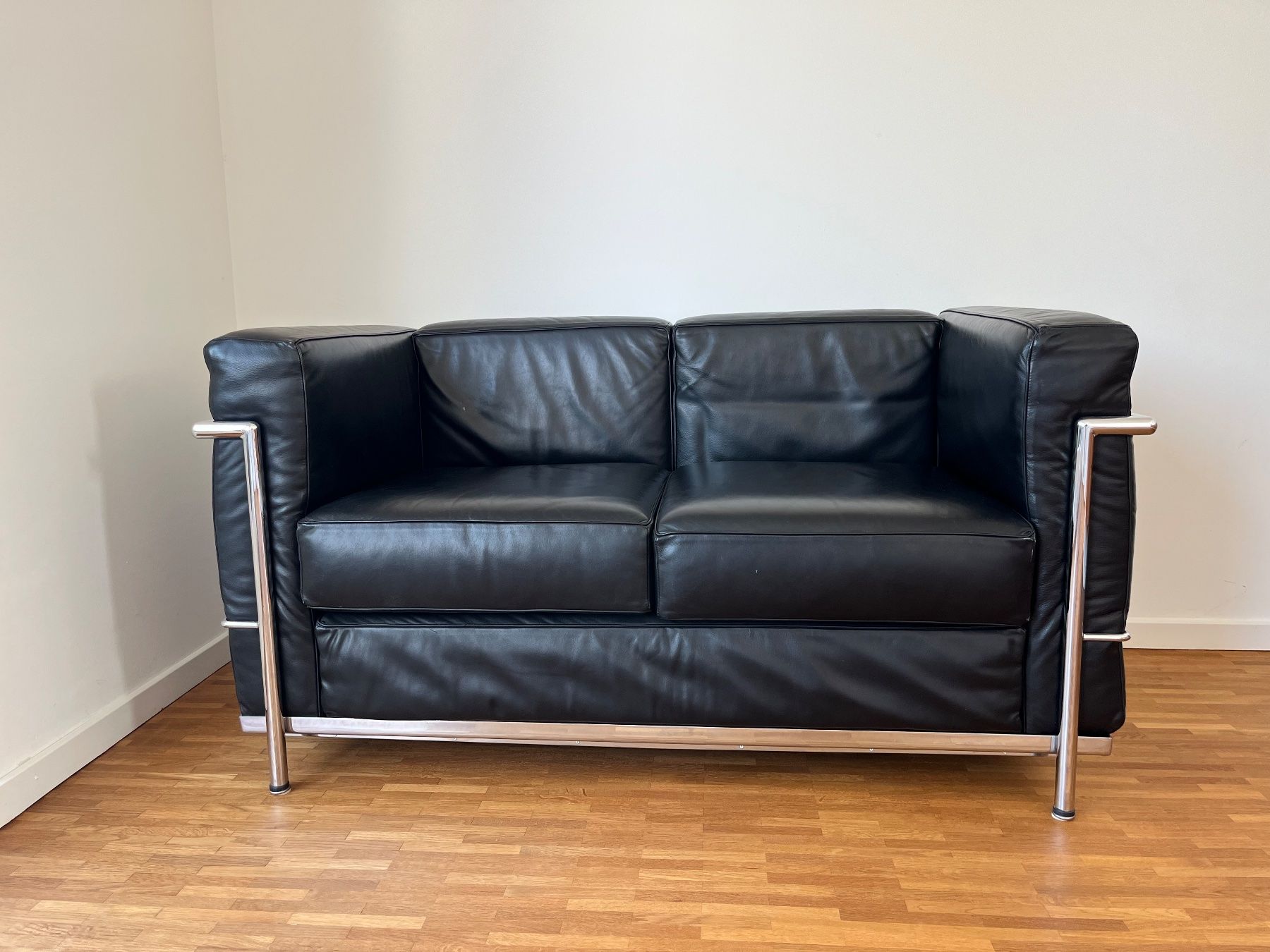 Le Corbusier Divani: Le Corbusier LC2 2er Replika – Usato da Bern venduto da lor_lr7p