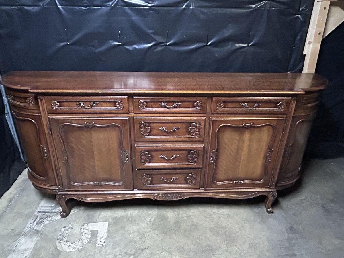 Credenze: Grand buffet  – Usato da Miécourt venduto da arm_9nhx