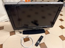 Philips Fernseher LCD mit Fernbedienung und Ambilight