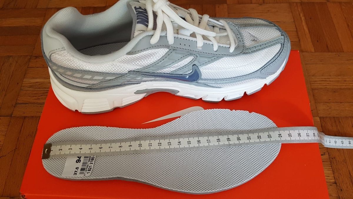 Nike Scarpe da uomo: Sneakers Nike INITIATOR GR.37,5cm. – Nuovo e nell'imballaggio originale da Zürich venduto da 280_yc86 8