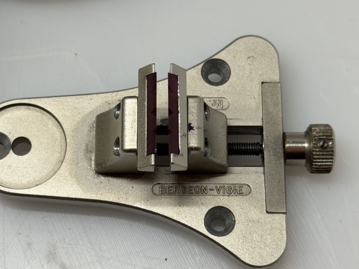 Swiss Alle Werkzeuge: Outils Horloger  – Gebraucht aus Bassecourt von 59.00chf 4