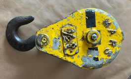Vintage Industrie-Umlenkrolle, Schwerlast-Deko mit Charakter