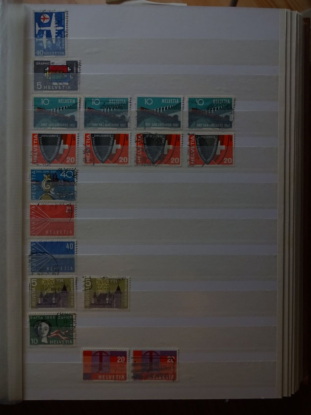 Tutti i francobolli: Schweizer Marken plus Album 3,5 cm dick – Usato da Cham venduto da mktreasure 9