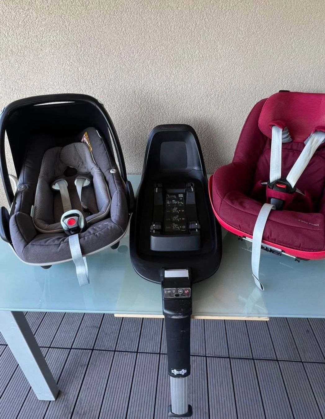 Maxi-Cosi Seggiolini per auto: 2 siège bébé évolutif avec la base isofix – Usato da Villarbeney venduto da obl_sj5p 1