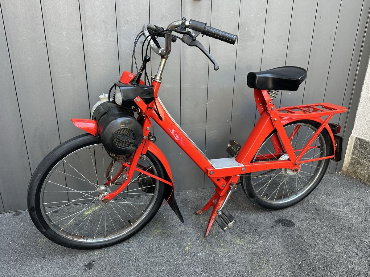 Solex Ciclomotori: Auktion Mofa VeloSolex Orange Original  – Usato da Quartino venduto da DiloUsato 1